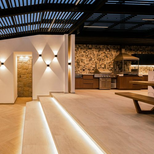 Outdoor Kitchen